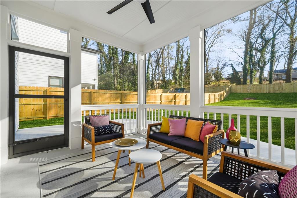 507 Casanova Street SE