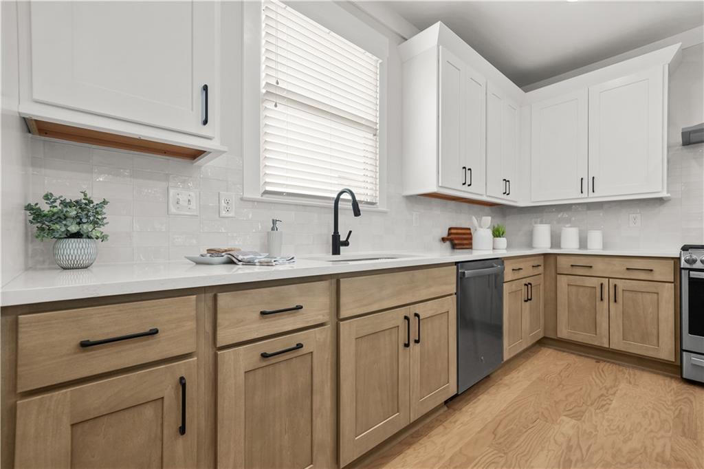 507 Casanova Street SE