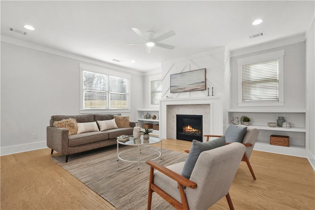 507 Casanova Street SE