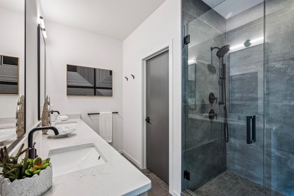 536 Highland Avenue NE Unit A