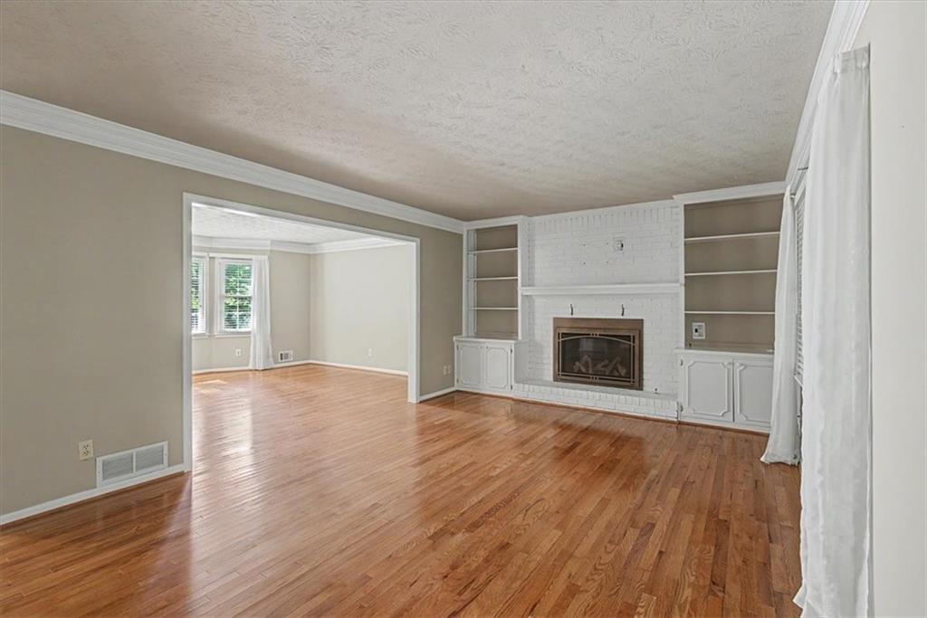 1663 Huntingford Drive