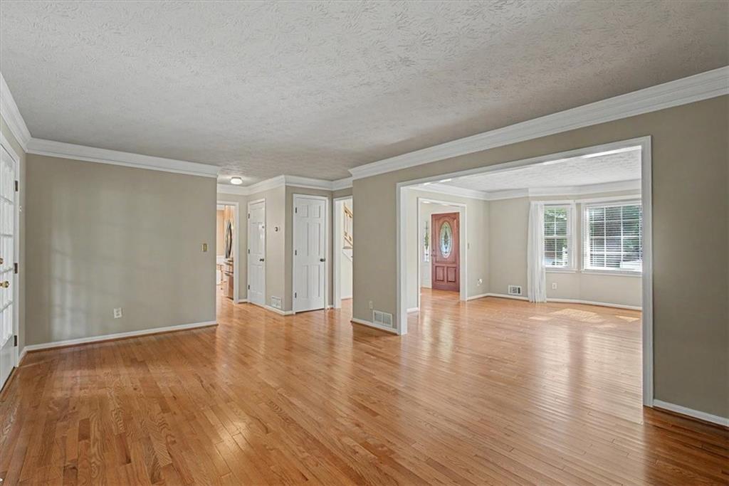 1663 Huntingford Drive
