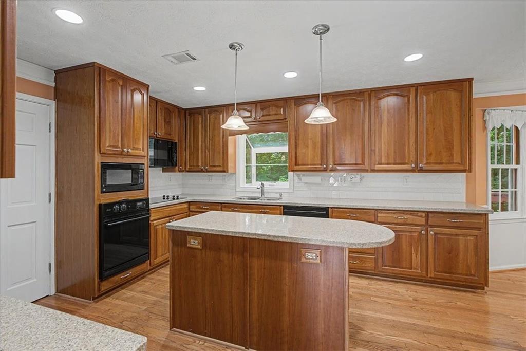 1663 Huntingford Drive