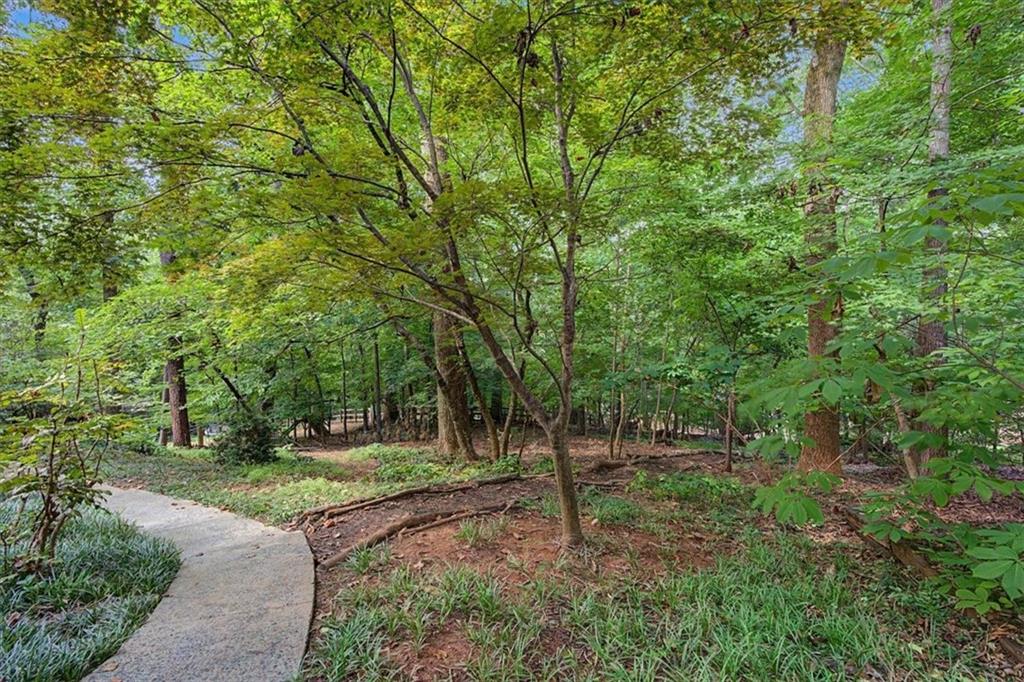 1663 Huntingford Drive