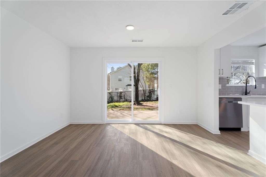 1629 Sweetgum Hill