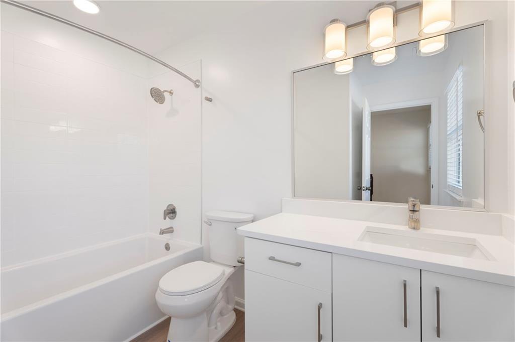1629 Sweetgum Hill
