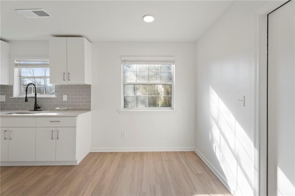 1629 Sweetgum Hill