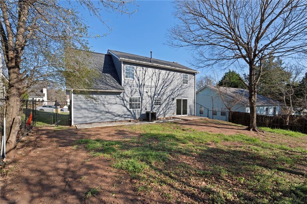 1629 Sweetgum Hill