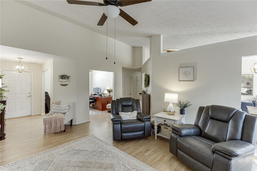2340 Heatherton Circle