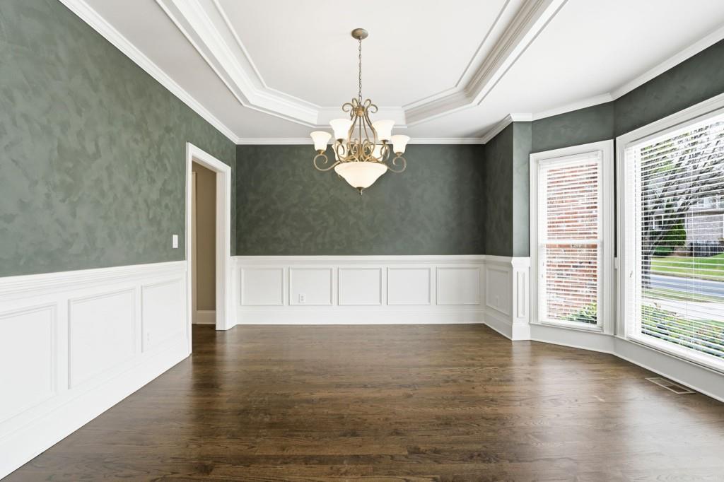 2718 Henderson Summit