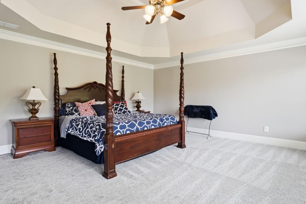 2718 Henderson Summit