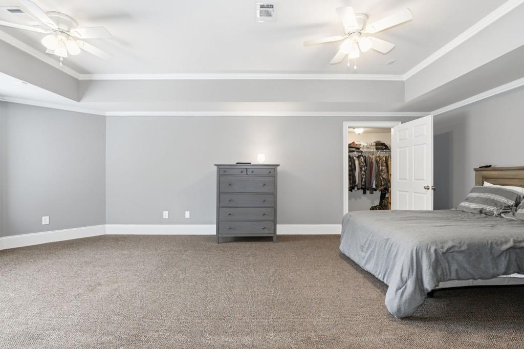 2718 Henderson Summit