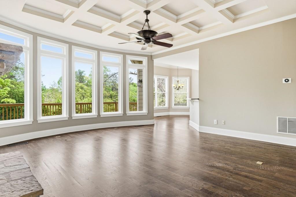 2718 Henderson Summit