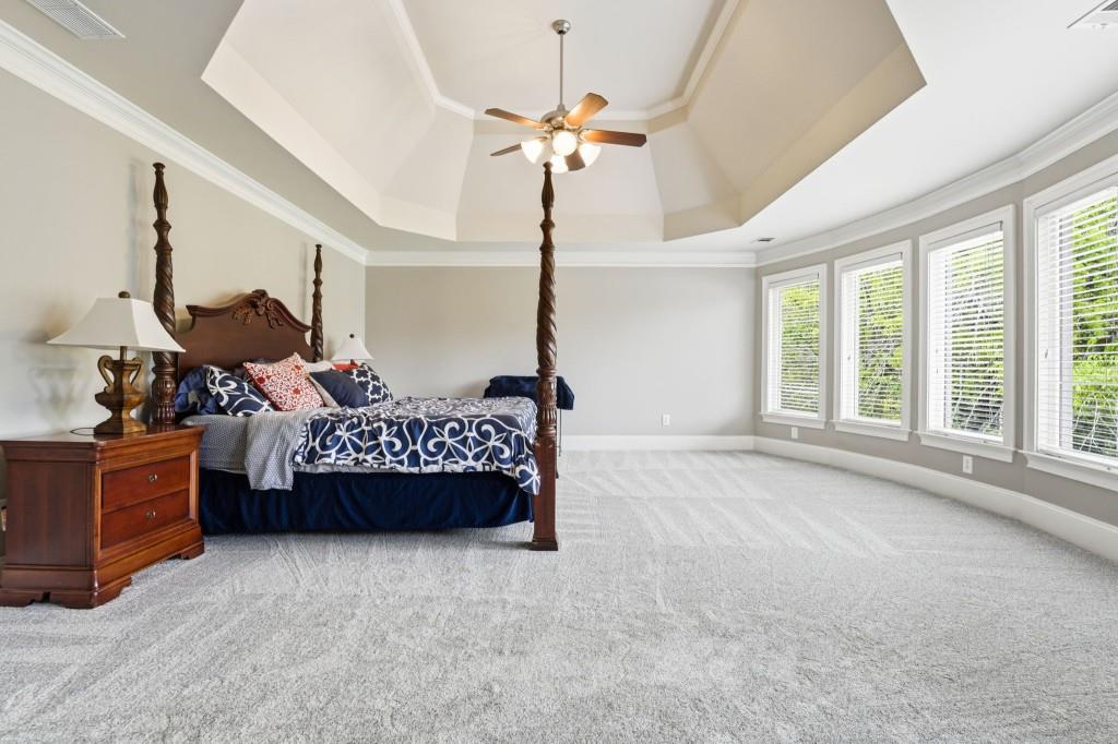 2718 Henderson Summit