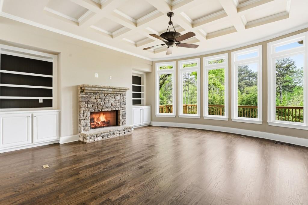 2718 Henderson Summit