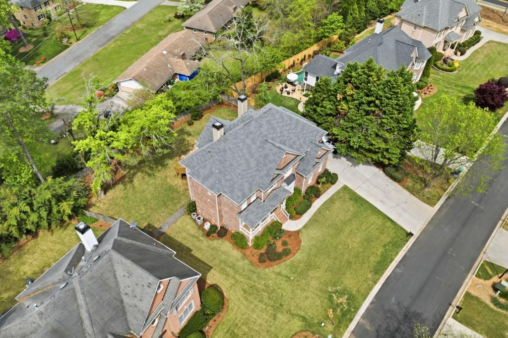 2718 Henderson Summit