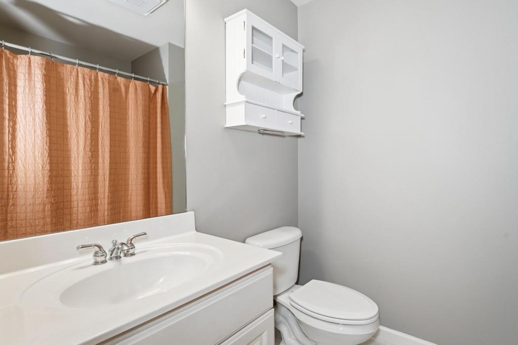 2718 Henderson Summit
