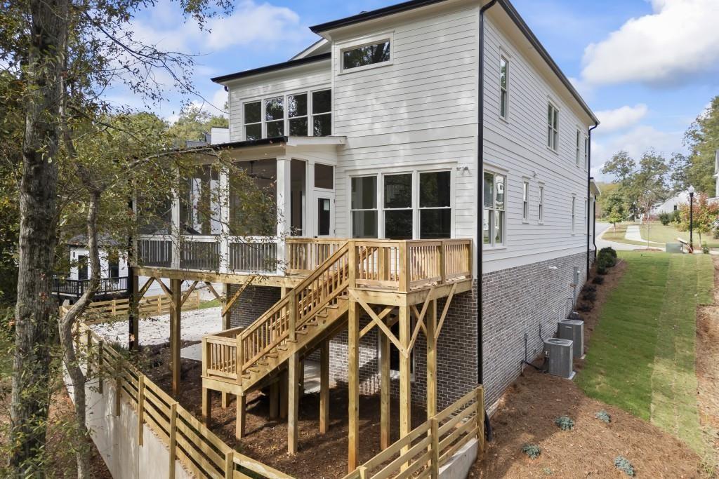 611 Foster Park Lane