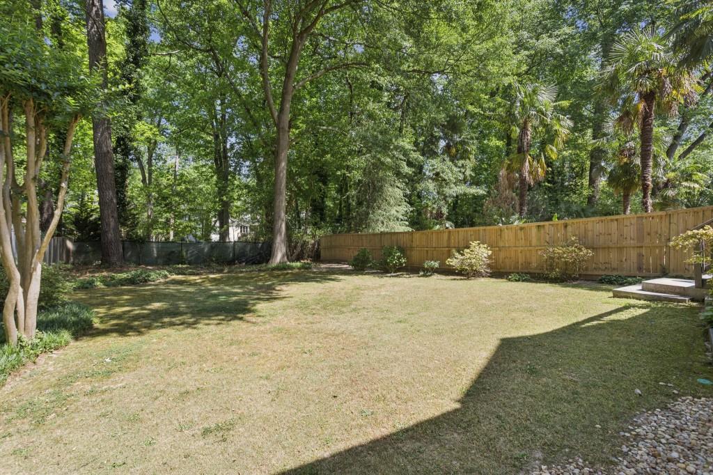 2433 Oostanaula Drive NE