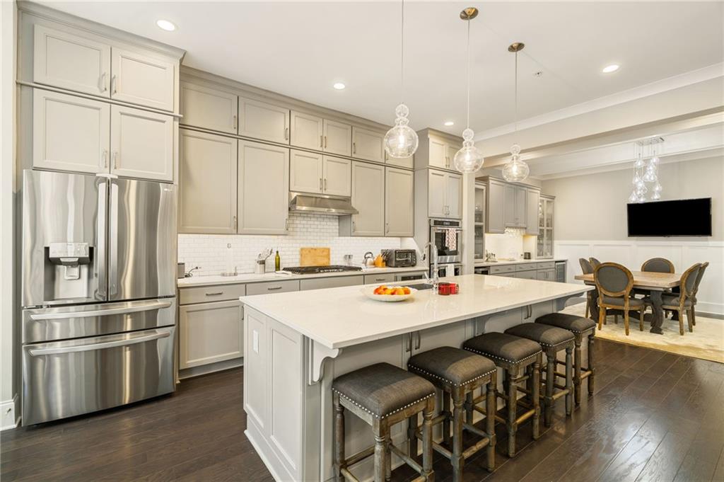 555 Verismo Way