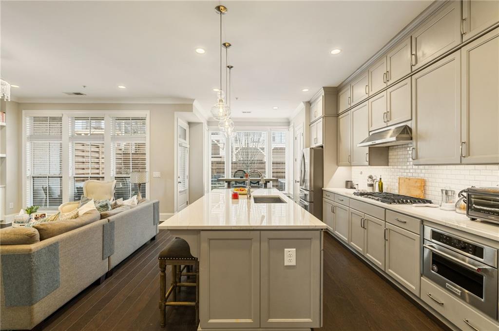 555 Verismo Way