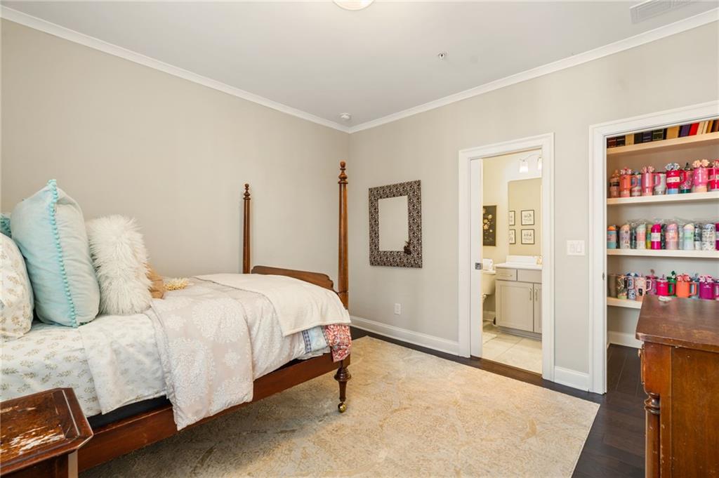 555 Verismo Way