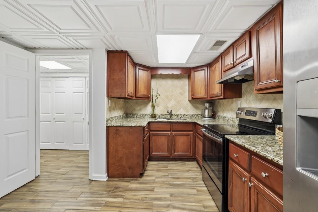 3050 Boles Farm Lane