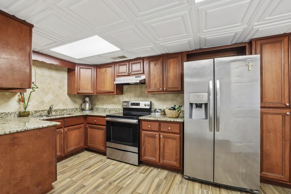 3050 Boles Farm Lane