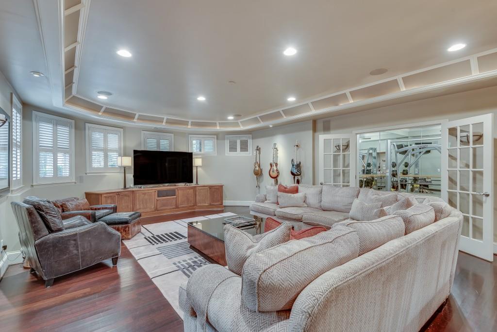 2494 Oak Grove Estates NE