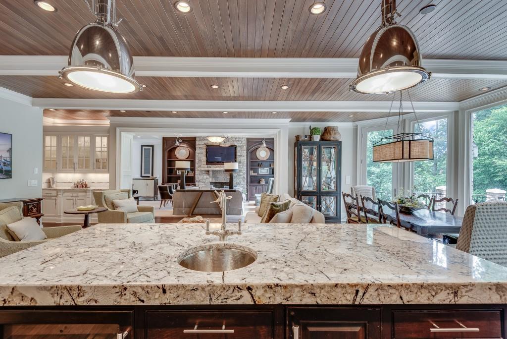 2494 Oak Grove Estates NE