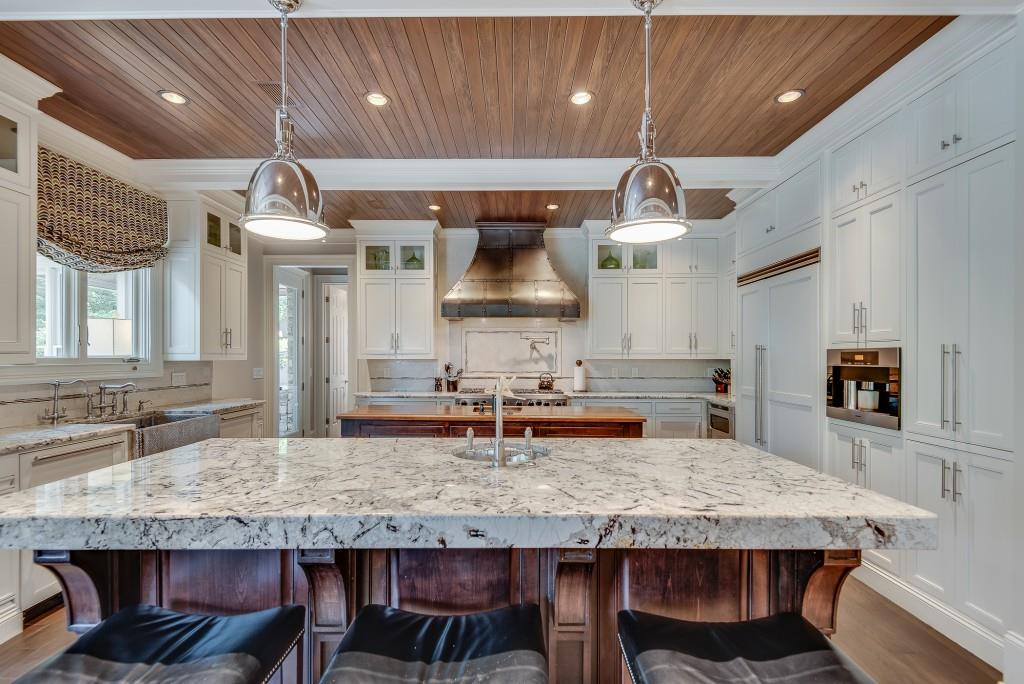 2494 Oak Grove Estates NE