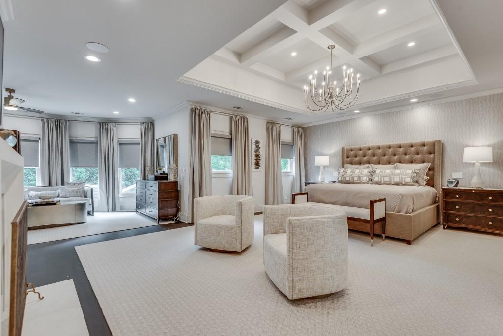 2494 Oak Grove Estates NE