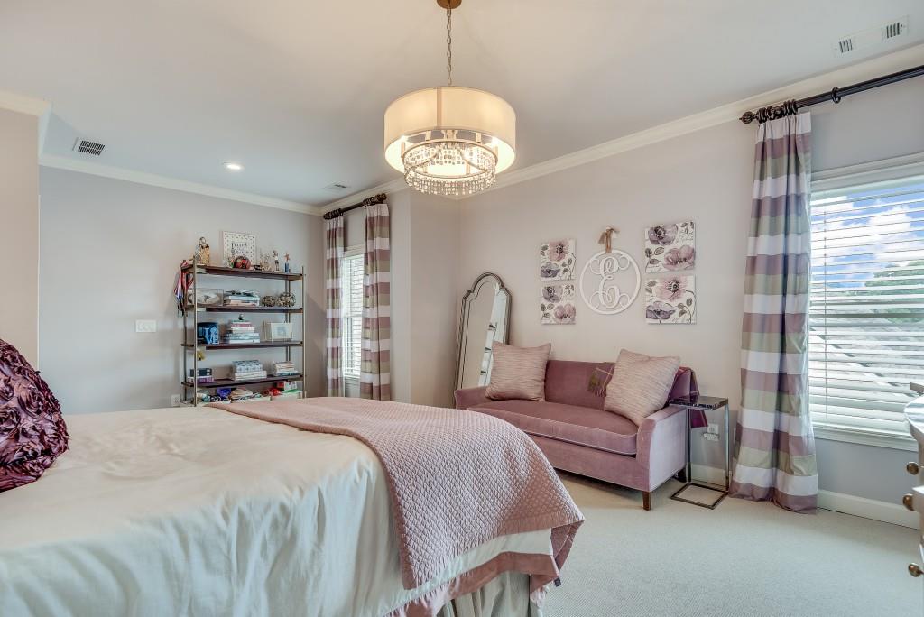 2494 Oak Grove Estates NE