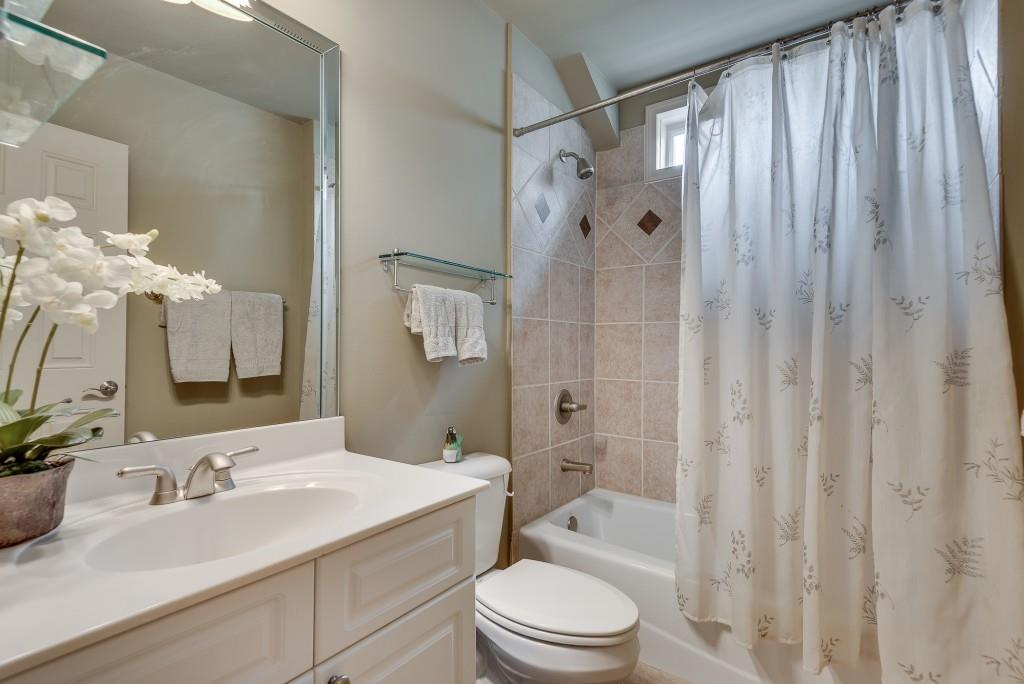 2494 Oak Grove Estates NE