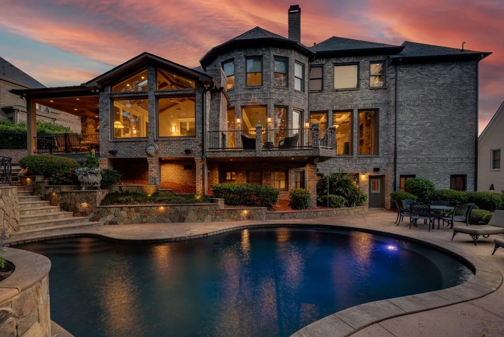 2494 Oak Grove Estates NE