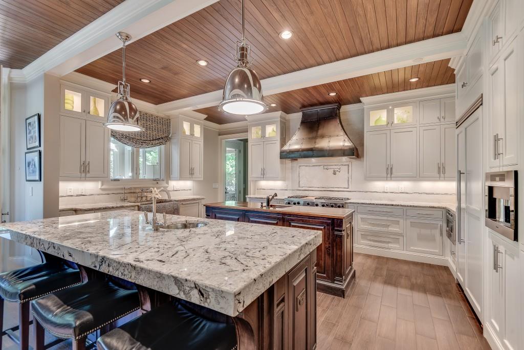 2494 Oak Grove Estates NE