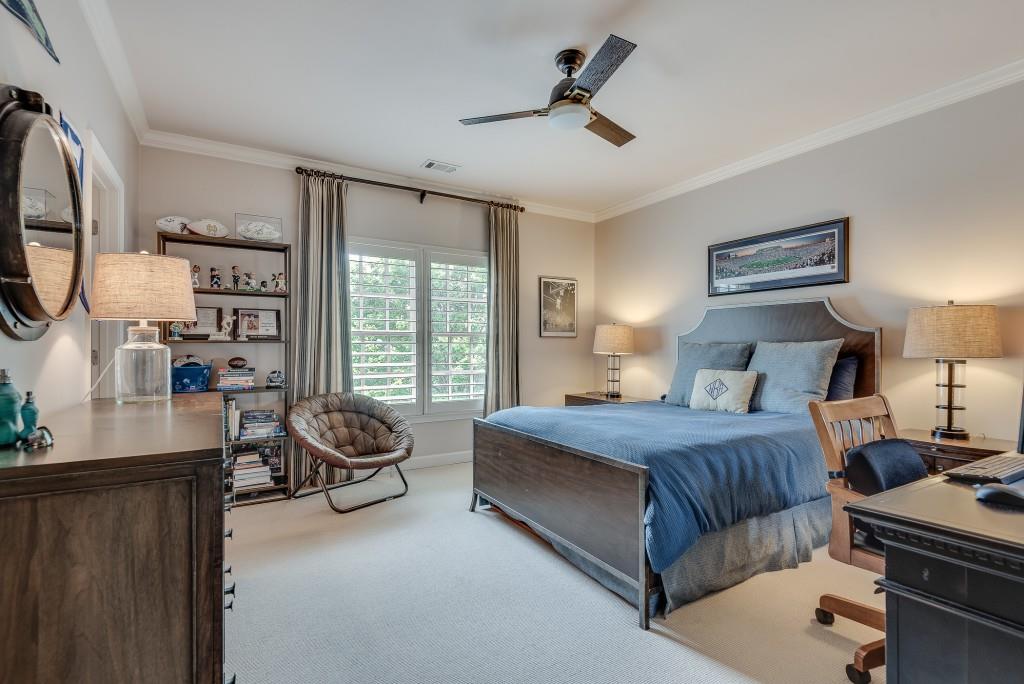 2494 Oak Grove Estates NE