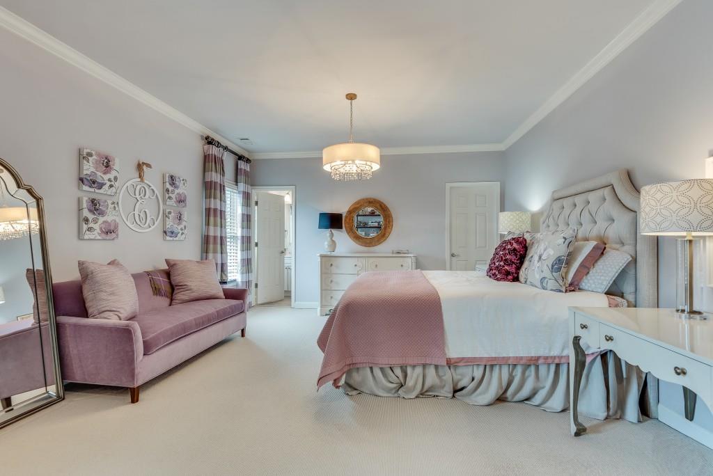 2494 Oak Grove Estates NE