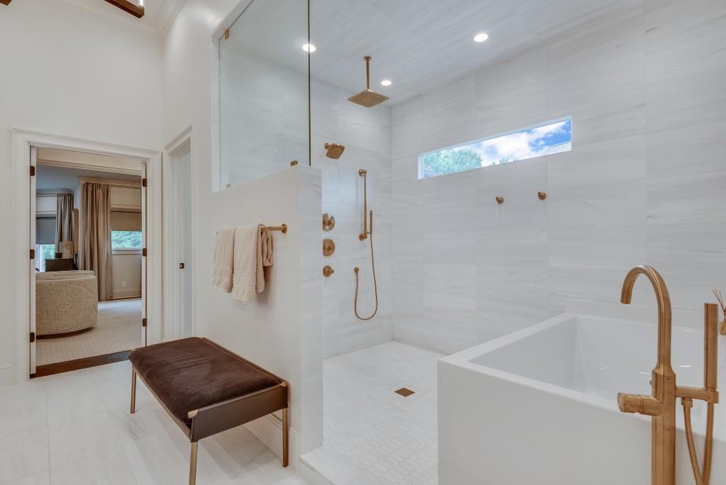 2494 Oak Grove Estates NE
