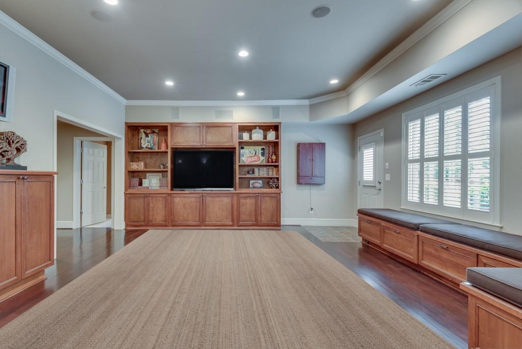 2494 Oak Grove Estates NE