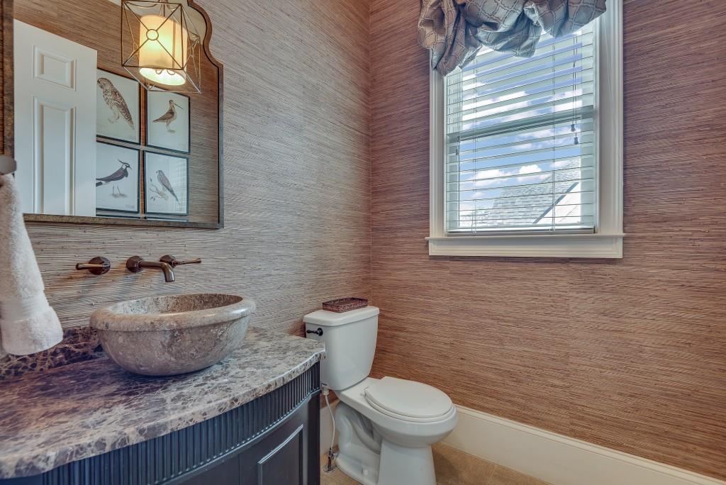 2494 Oak Grove Estates NE