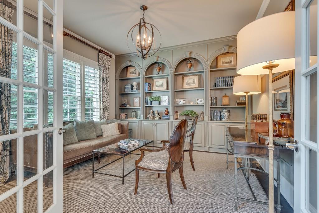 2494 Oak Grove Estates NE