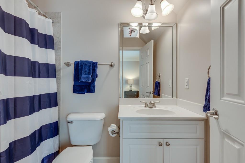 2494 Oak Grove Estates NE