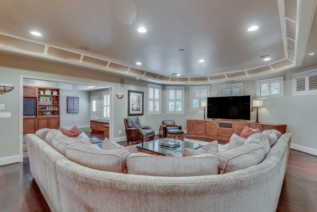 2494 Oak Grove Estates NE