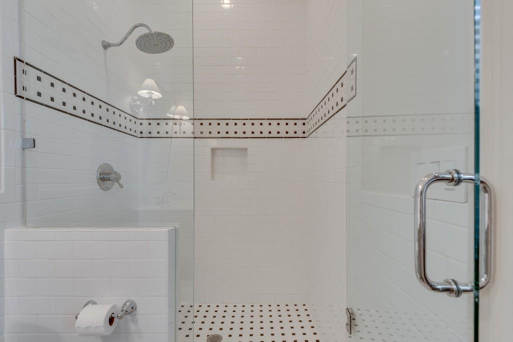 2494 Oak Grove Estates NE