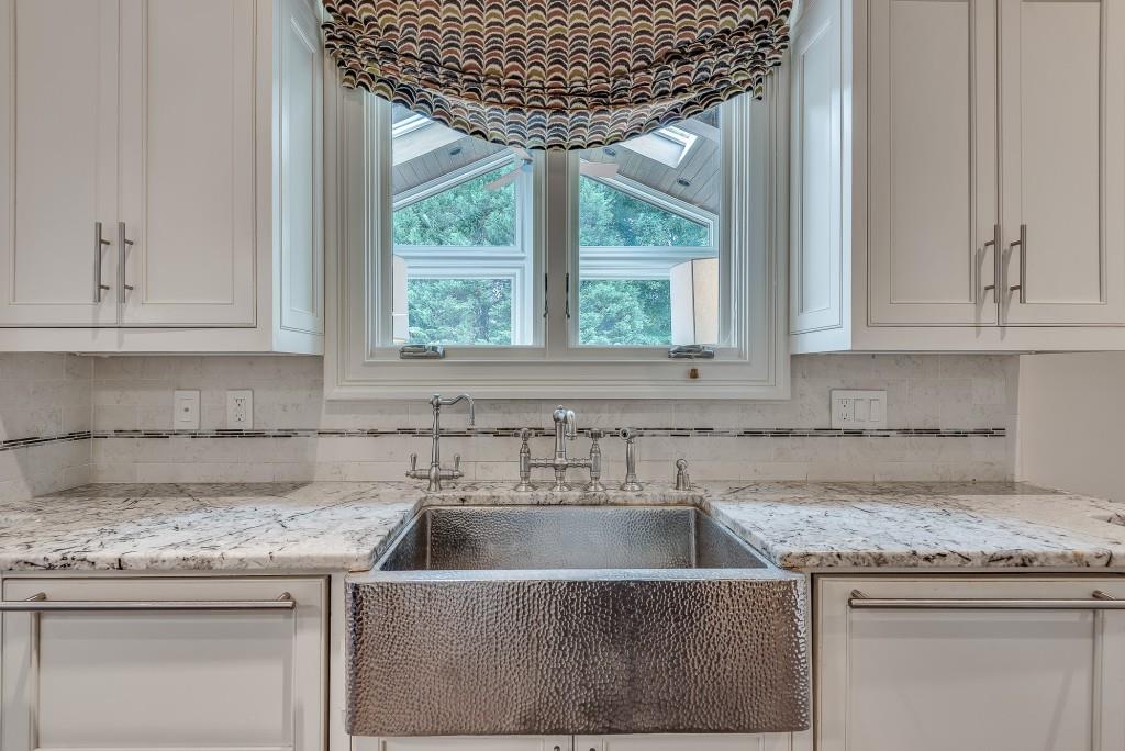 2494 Oak Grove Estates NE