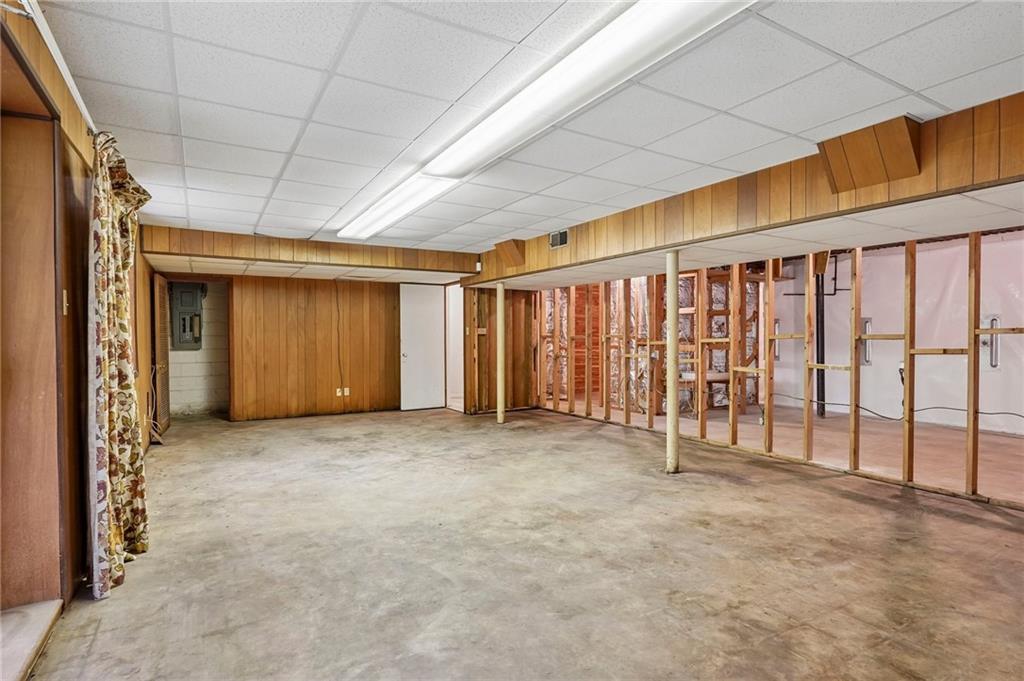 2130 Impala Drive NE