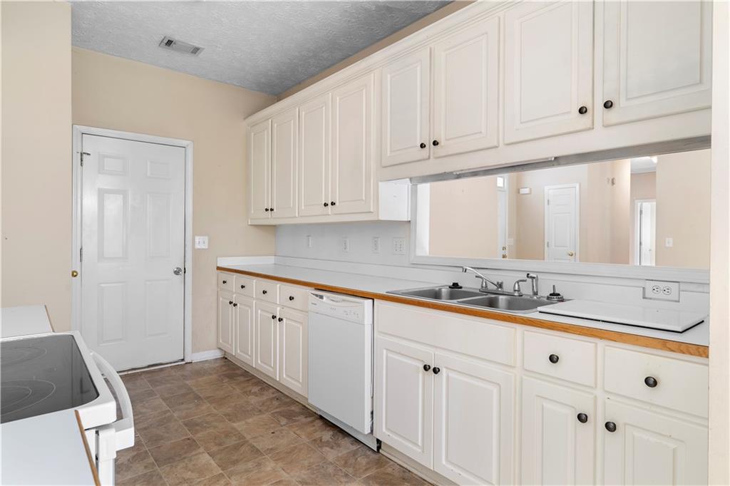314 Apache Drive