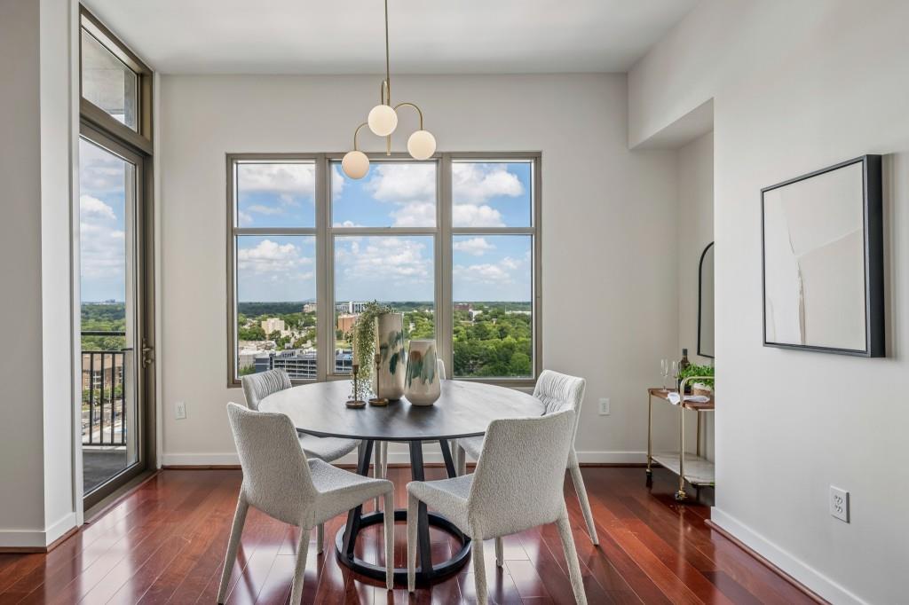 565 Peachtree Street NE Unit 1610