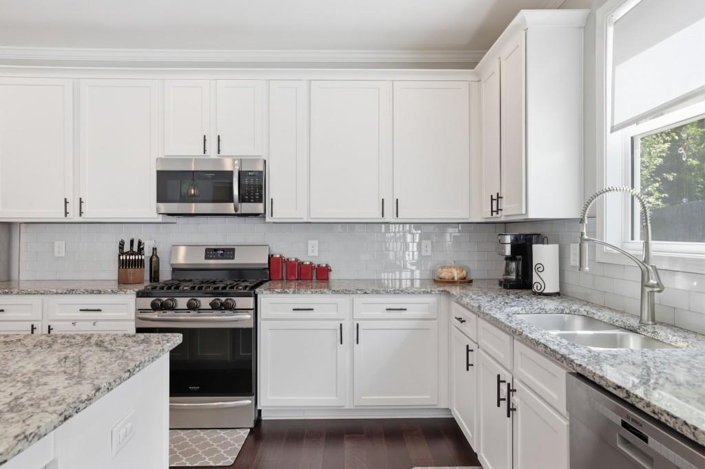 2085 Sparrowhawk Court